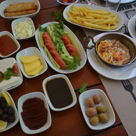 Kervan Hotel *